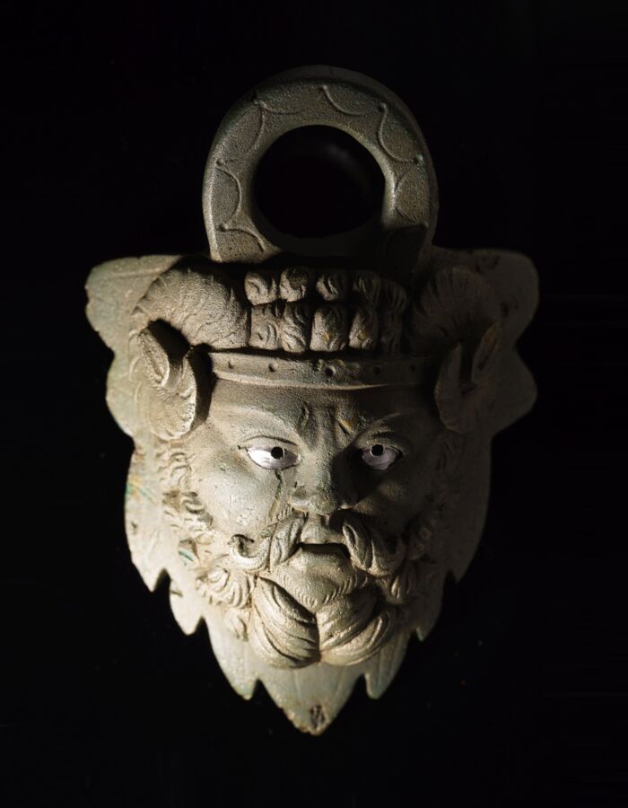 Die bronzene Kopfplastik von Jupiter Ammon.